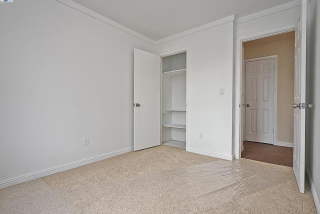 974 Walnut Dr, Oakley CA: https://media.crmls.org/mediaz/3e655958-665e-4e02-aea1-f53ebac3848c.jpg