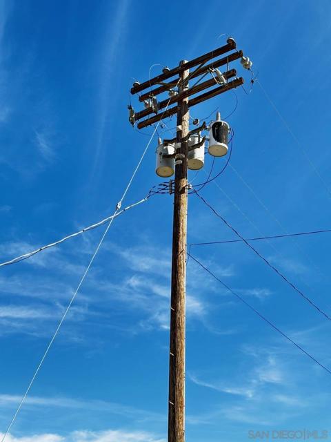 627 Emery Rd., Tecate CA: https://media.crmls.org/mediaz/3e658f24-300a-4bd5-bce8-732d1e3a105a.jpg