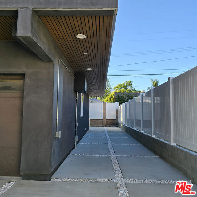10829 Peach Grove Street, 2 photo 15