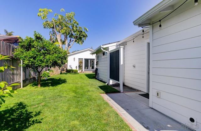 455 J Ave, Coronado CA: https://media.crmls.org/mediaz/3e6673a6-93d5-4782-8295-8f06f463684b.jpg