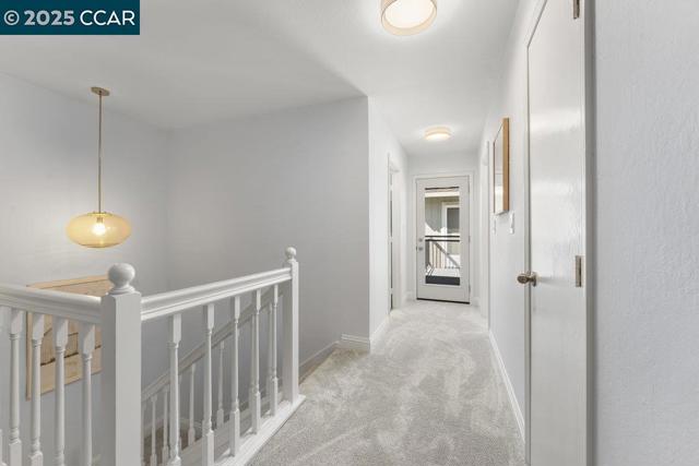 955 Camino Verde Cir, Walnut Creek CA: https://media.crmls.org/mediaz/3e67da83-ed1a-4b09-b83e-7610fa059716.jpg