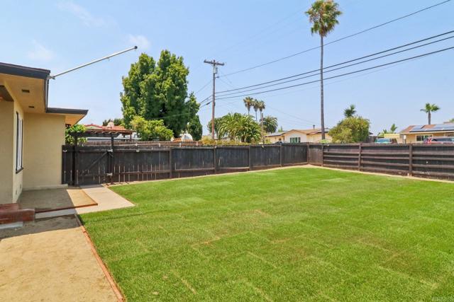 Detail Gallery Image 30 of 31 For 915 Crest View Rd, Vista,  CA 92081 - 3 Beds | 2 Baths