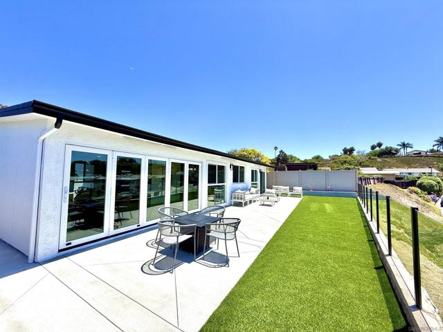 3179 Driscoll Dr, San Diego CA: https://media.crmls.org/mediaz/3e69493e-f763-43ee-9edc-3e49bdd5c5cb.jpg
