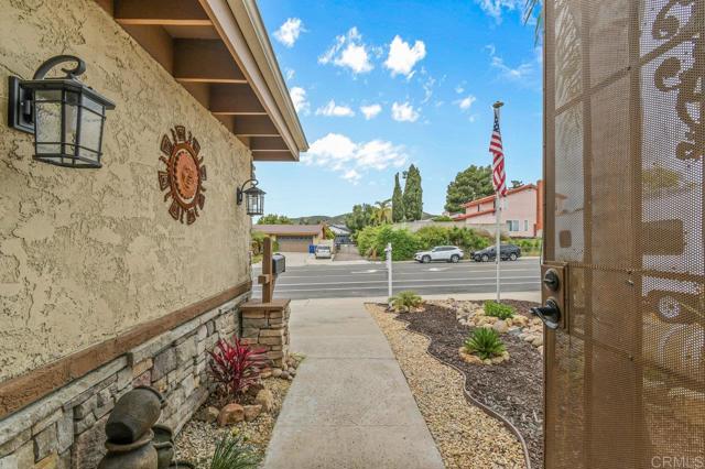 Detail Gallery Image 38 of 41 For 8409 Carlton Oaks Dr, Santee,  CA 92071 - 4 Beds | 2 Baths