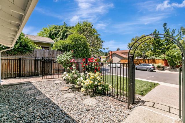 6550 Mcabee Road, San Jose CA: https://media.crmls.org/mediaz/3e69b79d-de69-4f72-8daf-1b16c7c8977e.jpg