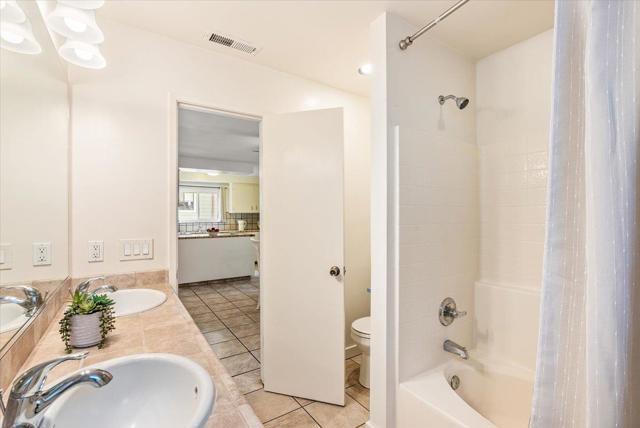 739 W Franklin Street, Monterey CA: https://media.crmls.org/mediaz/3e69db11-10d6-4d43-a609-69c5e6d4affc.jpg