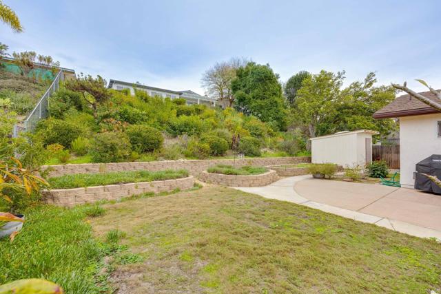 Detail Gallery Image 30 of 42 For 7413 Rowena St, San Diego,  CA 92119 - 5 Beds | 3 Baths