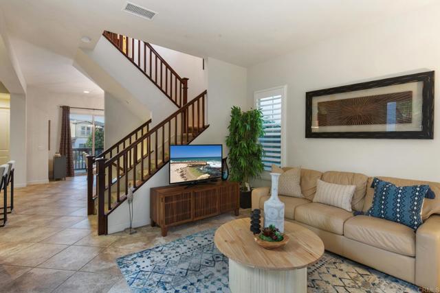 674 Calypso Pl, Encinitas CA: https://media.crmls.org/mediaz/3e6ad4b1-563e-44d2-bf8c-8332f2ae6bf0.jpg