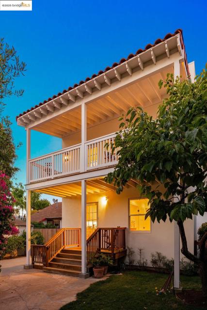 1420 Stannage Ave, Berkeley CA: https://media.crmls.org/mediaz/3e6b18ca-1ae1-4c33-987c-82e5049b64da.jpg