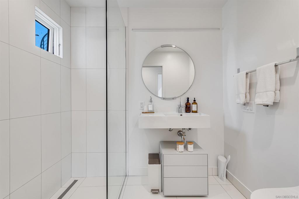 MLS #250031542SD image #35