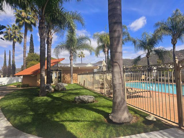 450 E Bradley Avenue, El Cajon CA: https://media.crmls.org/mediaz/3e6b987f-39a6-42d9-92ef-5107f7f4a053.jpg
