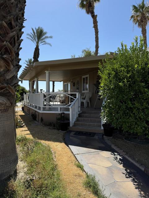 81620 Avenue 49, Indio CA: https://media.crmls.org/mediaz/3e6c1a86-9d84-43c3-84cf-ce2fd11cdf25.jpg