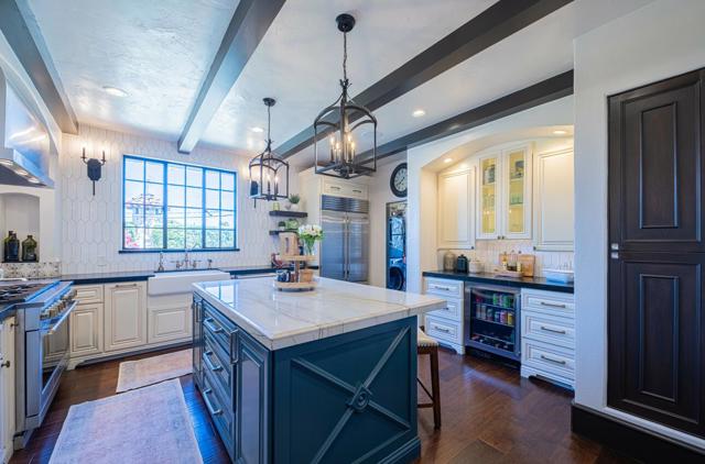 1 Santa Lucia Avenue, Salinas CA: https://media.crmls.org/mediaz/3e6ca7c4-b79d-439c-a620-3103d83d1898.jpg