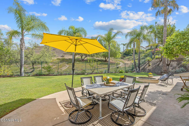 181 Dusty Rose Court, Simi Valley CA: https://media.crmls.org/mediaz/3e6d0801-5c92-4b7a-9358-7b2c467780d4.jpg