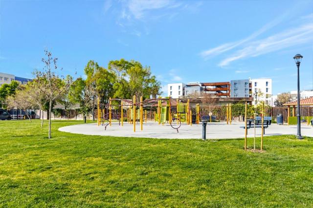 1550 Bleecker Street, Milpitas CA: https://media.crmls.org/mediaz/3e6d86ef-52ab-4f64-9e66-59167ee1d602.jpg