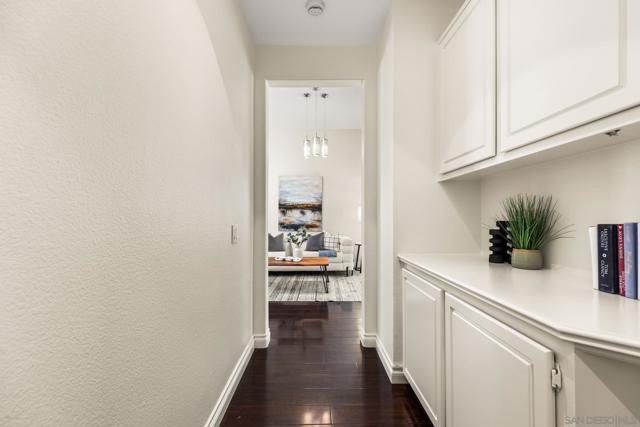 3083 Sprucewood Ln, Escondido CA: https://media.crmls.org/mediaz/3e6dd491-abc2-4164-96ac-c3fc2af62c5c.jpg