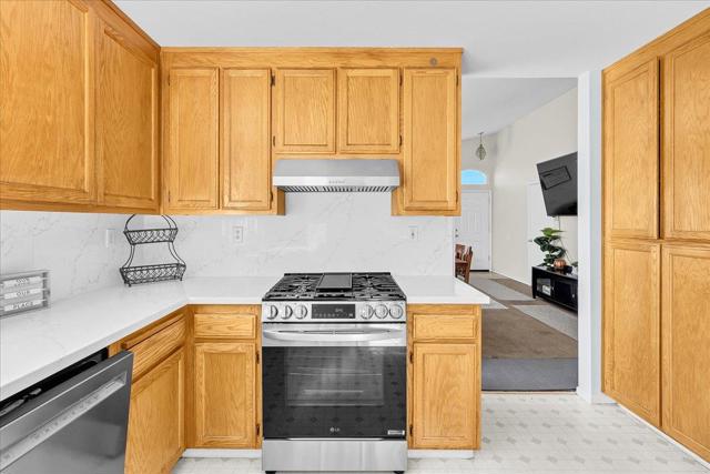 715 Skinner Street, Soledad CA: https://media.crmls.org/mediaz/3e6e0878-8c86-4760-85c9-6a59dd720b4b.jpg