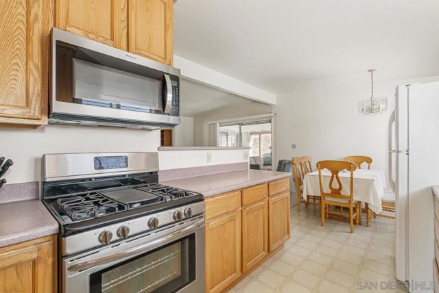 5393 Mary Fellows Avenue, La Mesa CA: https://media.crmls.org/mediaz/3e6e1908-6bd9-4c89-8fc9-ad87467f9508.jpg