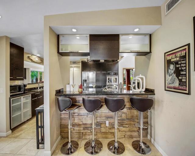 52883 Eisenhower Drive, La Quinta CA: https://media.crmls.org/mediaz/3e6e76d6-5bee-4cfb-b27a-d114d3bc6c5d.jpg