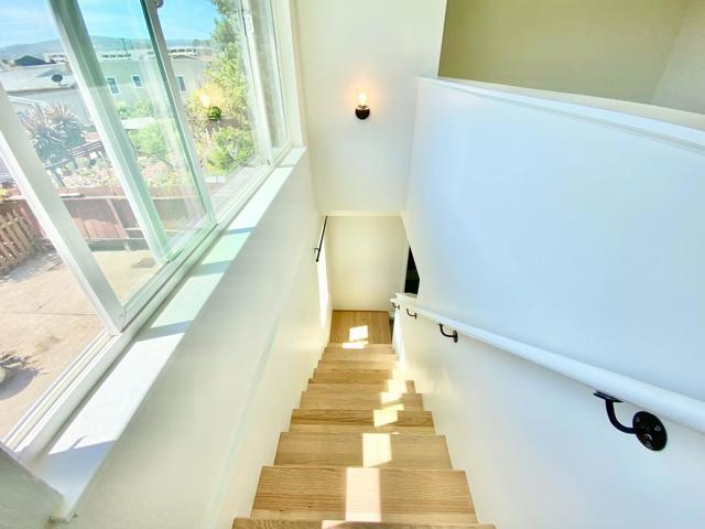 1076 Grand Avenue, South San Francisco CA: https://media.crmls.org/mediaz/3e7083c7-6a94-4f94-b868-a4210de4be48.jpg