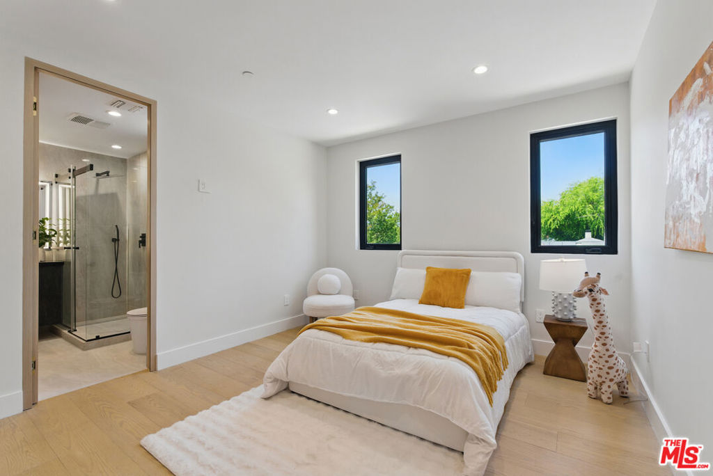 4906 Van Noord AvenueSherman Oaks image #50