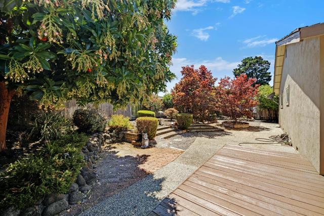 256 Avocet Court, Foster City CA: https://media.crmls.org/mediaz/3e70bd59-67cc-4f50-ba6f-8d1aa5f90f63.jpg