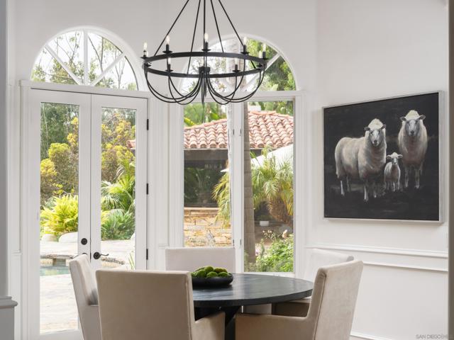 17550 Via De Fortuna, Rancho Santa Fe CA: https://media.crmls.org/mediaz/3e71332e-285a-4064-bc17-ce8207066a4a.jpg