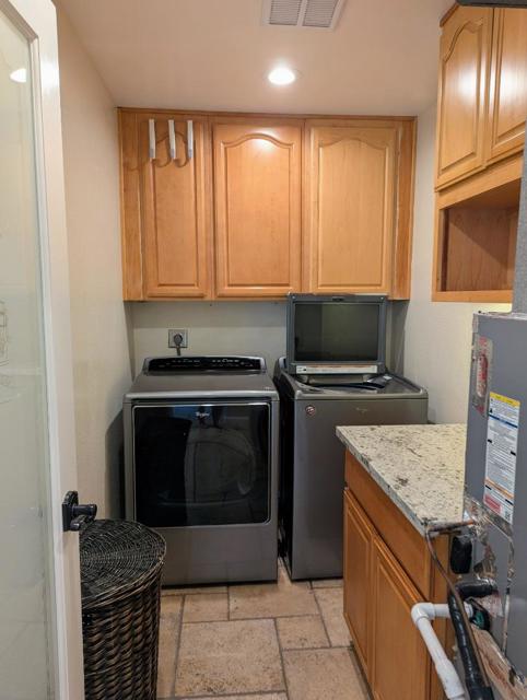 8442 Chenin Blanc Lane, San Jose CA: https://media.crmls.org/mediaz/3e72108e-bb36-489f-843c-79dca8657c3b.jpg