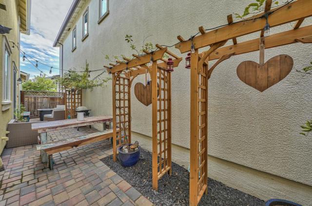 16714 Pickett Lane,  CA: https://media.crmls.org/mediaz/3e724a6f-9420-4411-9026-54708b58378c.jpg