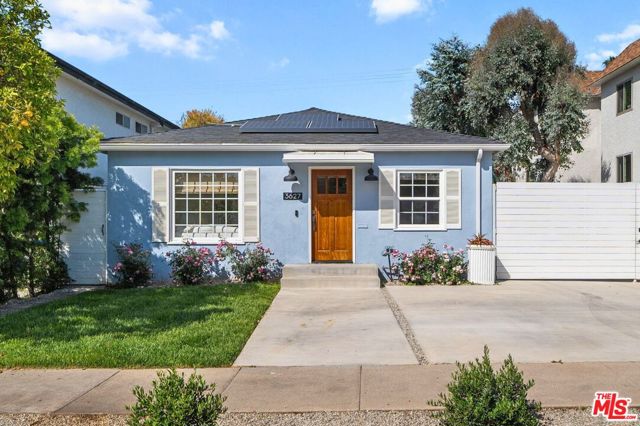 3627 Veteran Avenue, Los Angeles CA: https://media.crmls.org/mediaz/3e726e70-e62b-459f-89be-16ea66923acc.jpg