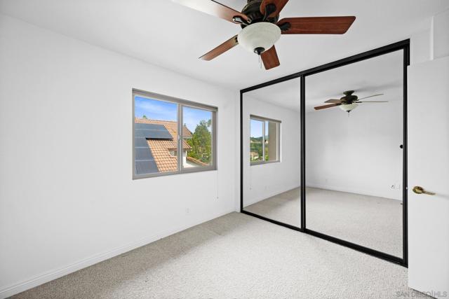 11479 Grassy Trail Dr, San Diego CA: https://media.crmls.org/mediaz/3e72b49f-3867-4a0c-bac6-1fb1f5557e40.jpg