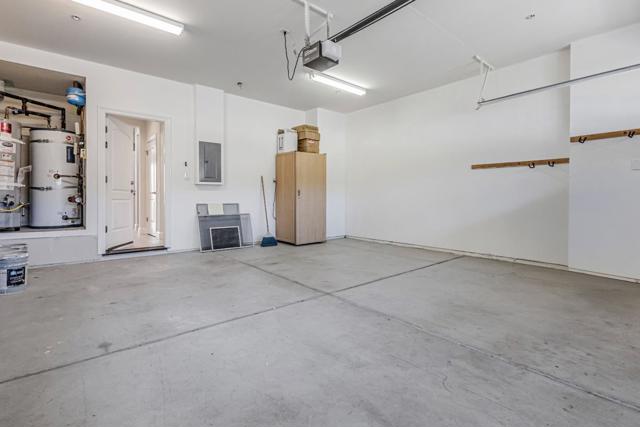 33 Lupine Valley Court, Brisbane CA: https://media.crmls.org/mediaz/3e72bcef-c6cc-4c4a-8136-d91232c4511a.jpg