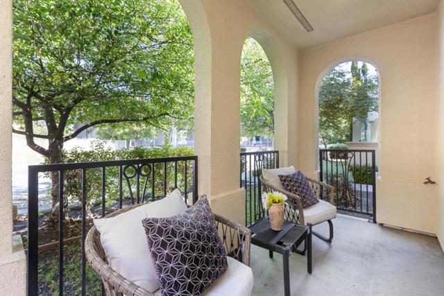 211 Okeefe Way, Mountain View CA: https://media.crmls.org/mediaz/3e73a283-f8ea-4804-a235-f1d79cdf97d8.jpg