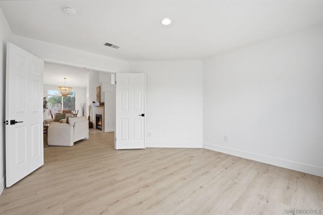 183 Plumosa Street, Oceanside CA: https://media.crmls.org/mediaz/3e753520-aba6-4a56-8b30-7e6348f2860f.jpg