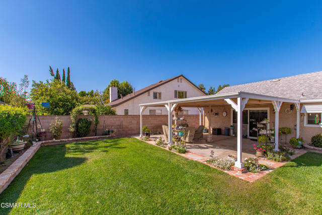 MLS 4962 Beech Ct Simi Valley i backyard