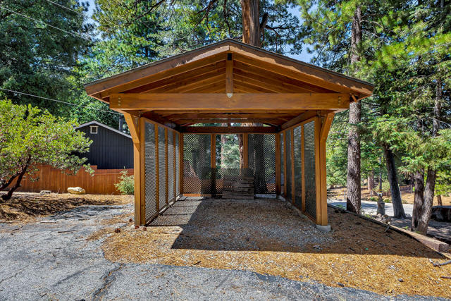 52551 Pine Ridge Road, Idyllwild CA: https://media.crmls.org/mediaz/3e75a1ae-9536-4147-937f-a1f55fd4c2e4.jpg