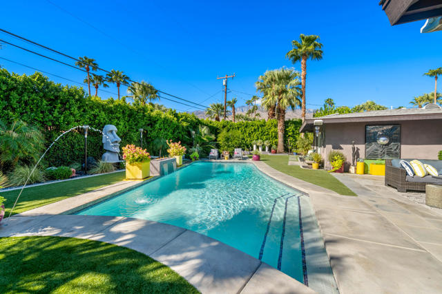 2749 E Livmor Avenue, Palm Springs, CA 92262