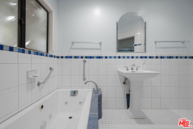1147 S Point View Street, Los Angeles CA: https://media.crmls.org/mediaz/3e768c7e-2690-4ad0-9a74-a29cc6d4a085.jpg