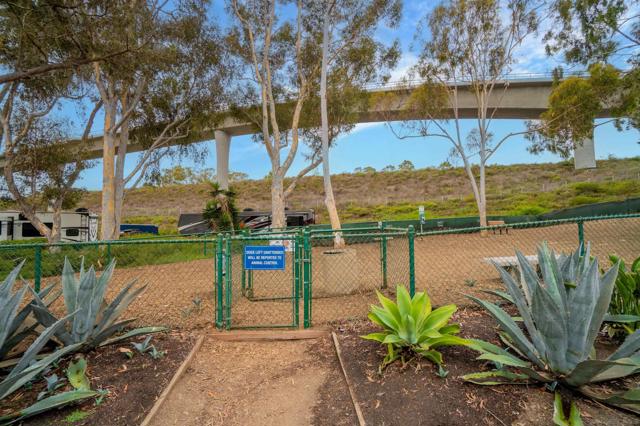 7405 Charmant Dr, San Diego CA: https://media.crmls.org/mediaz/3e771150-fe8f-4601-a4c1-10d3fb9591e4.jpg
