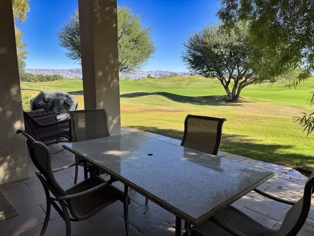 54974 Oaktree, La Quinta CA: https://media.crmls.org/mediaz/3e776e91-1b9b-45f1-be92-8397b2da7523.jpg