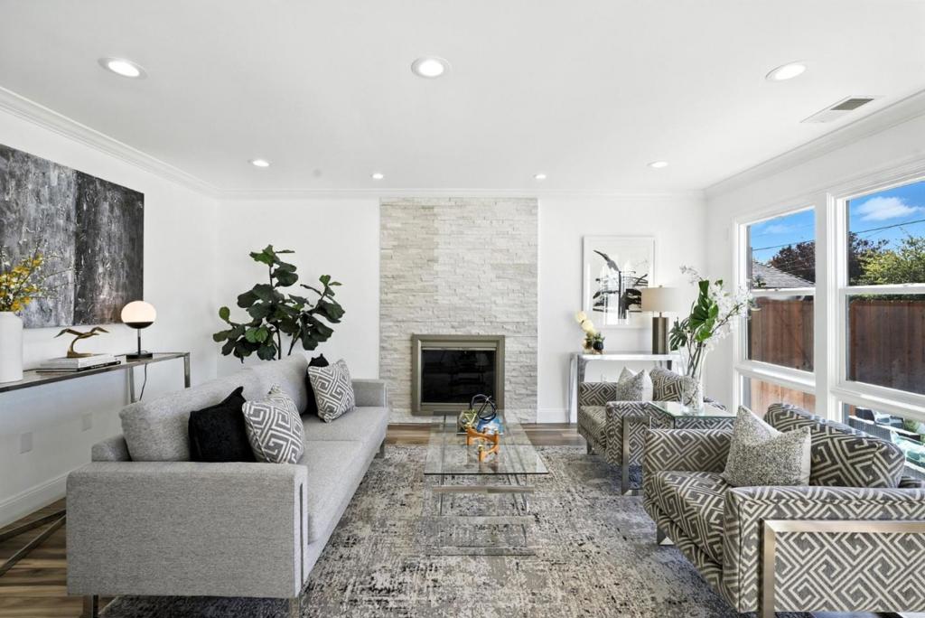2621 Heather Lane