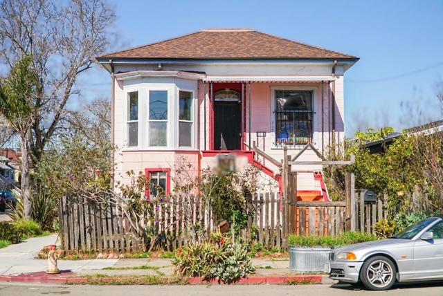 1170 59th Street, Emeryville CA: https://media.crmls.org/mediaz/3e797843-cd2f-4514-ba8c-12b0e1915fa2.jpg