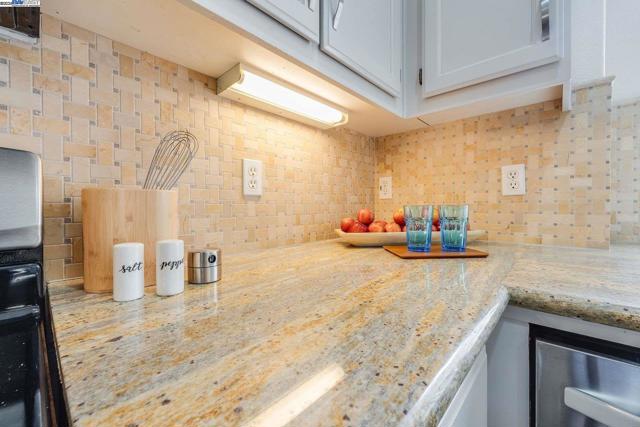 1586 Tucker St, Oakland CA: https://media.crmls.org/mediaz/3e79a062-662a-4fbc-a8e5-cbefbe31c535.jpg