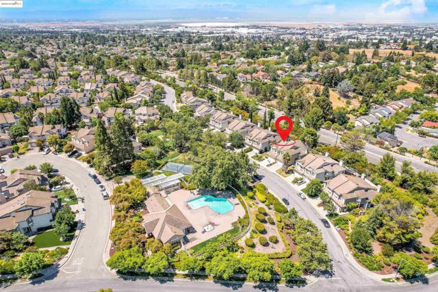 44765 Lynx Dr, Fremont CA: https://media.crmls.org/mediaz/3e7a3ebe-1c4e-48d1-84b3-53b999c72825.jpg