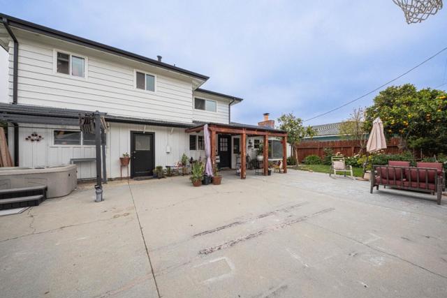 335 Palma Drive, Salinas CA: https://media.crmls.org/mediaz/3e7a691a-29ce-4a60-8bf4-5f1c5fc0872d.jpg
