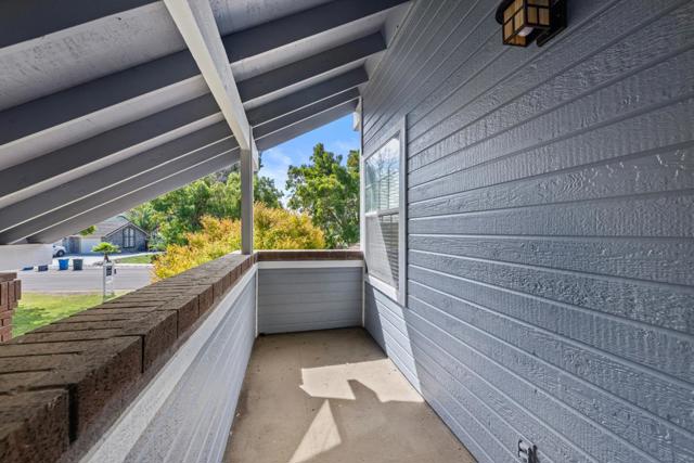 441 Tierra Del Sol, Hollister CA: https://media.crmls.org/mediaz/3e7ad9f3-2501-42c0-ac7d-26c989215ce1.jpg