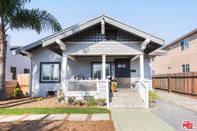 341 E 64th Street, Los Angeles CA: https://media.crmls.org/mediaz/3e7c0d5e-589d-41e1-9a71-1438e2c20fe2.jpg