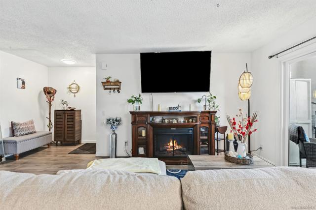 5350 Baltimore Drive, La Mesa CA: https://media.crmls.org/mediaz/3e7c6937-3144-4eef-95cb-8429d7e51aed.jpg
