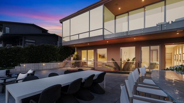 1230 Neptune Ave, Encinitas CA: https://media.crmls.org/mediaz/3e7c893f-18af-4eaf-9071-80019f7c8701.jpg