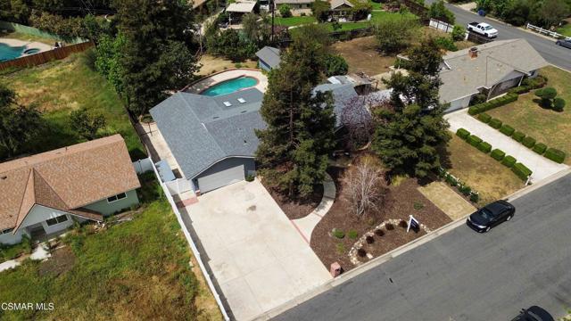 1881 Wellesley Drive, Thousand Oaks CA: https://media.crmls.org/mediaz/3e7d39bf-a5ea-46dc-b835-5ec1ff0f5c47.jpg